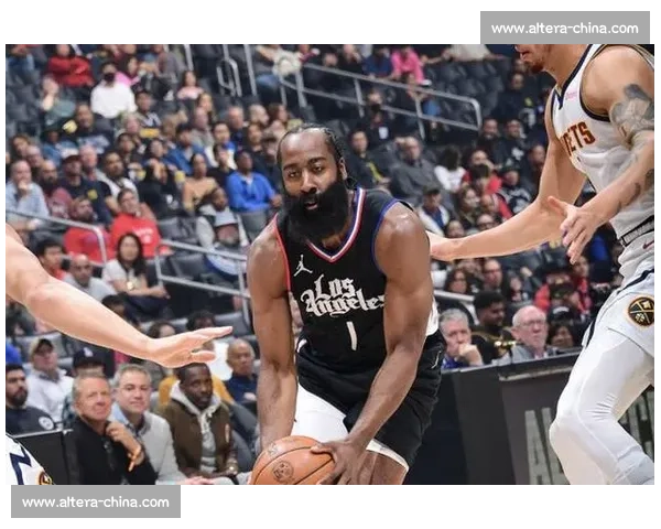 抢断王者:解析NBA历史上最强防守者的制胜秘诀与辉煌轨迹 抢断王者:解析NBA历史上最强防守者的制胜秘诀与辉煌轨迹